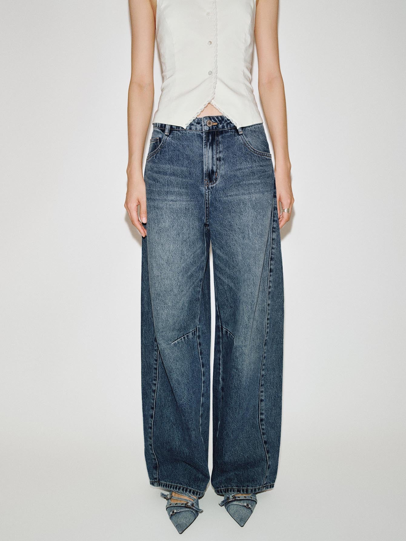 Urban Revivo Barrel Leg Jeans-Blue