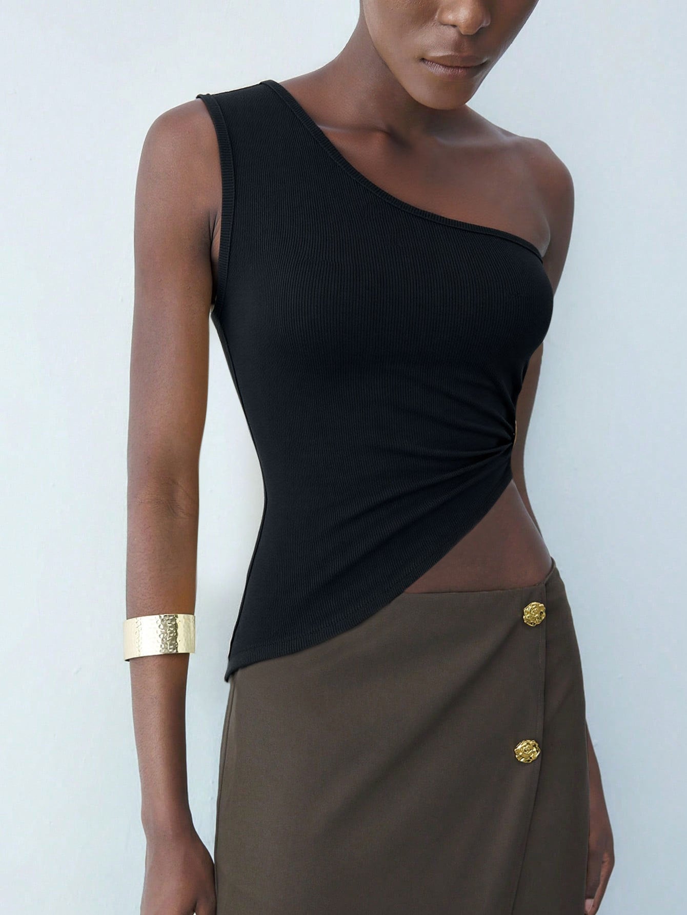 One Shoulder Twisted Cropped Tank