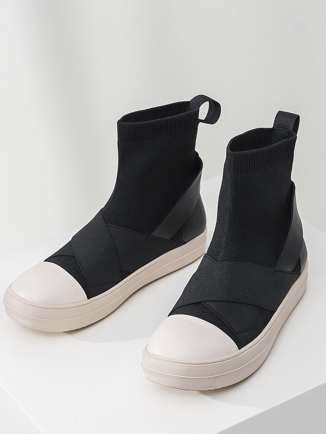 Comfortable Slip On Fashion Sneakers