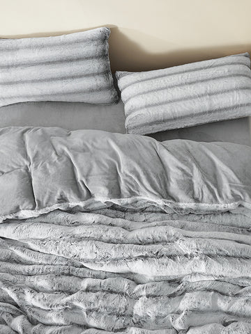 Ultra Soft Faux Fur Bedding Set