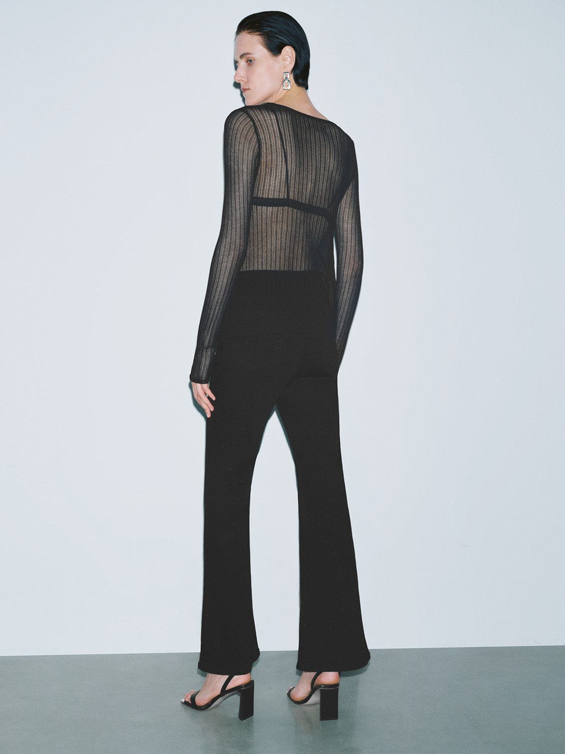 Urban Revivo Skinny Knitted T-Shirts-Black