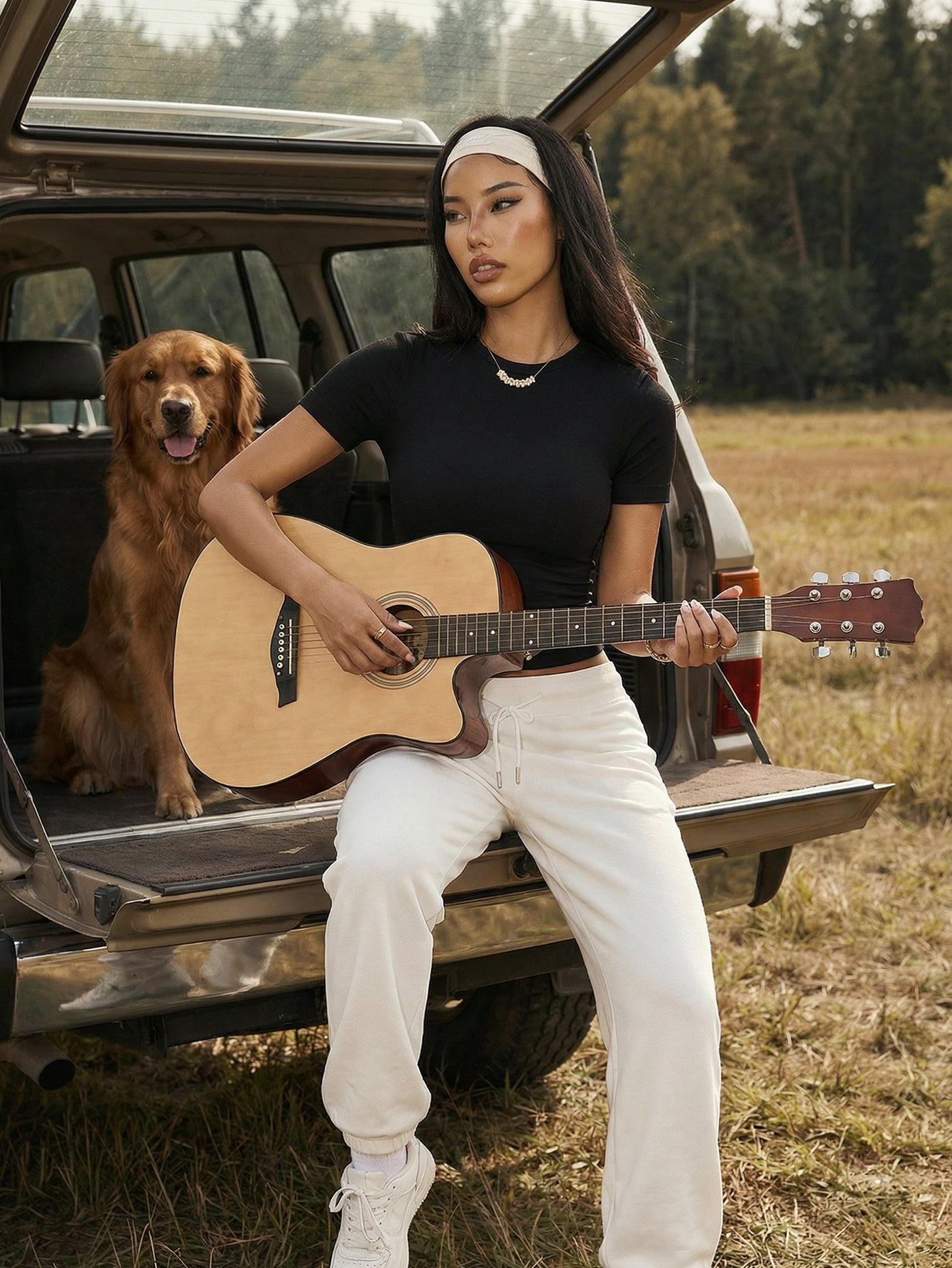 Cropped Fitted Casual Sporty T-Shirts-Black