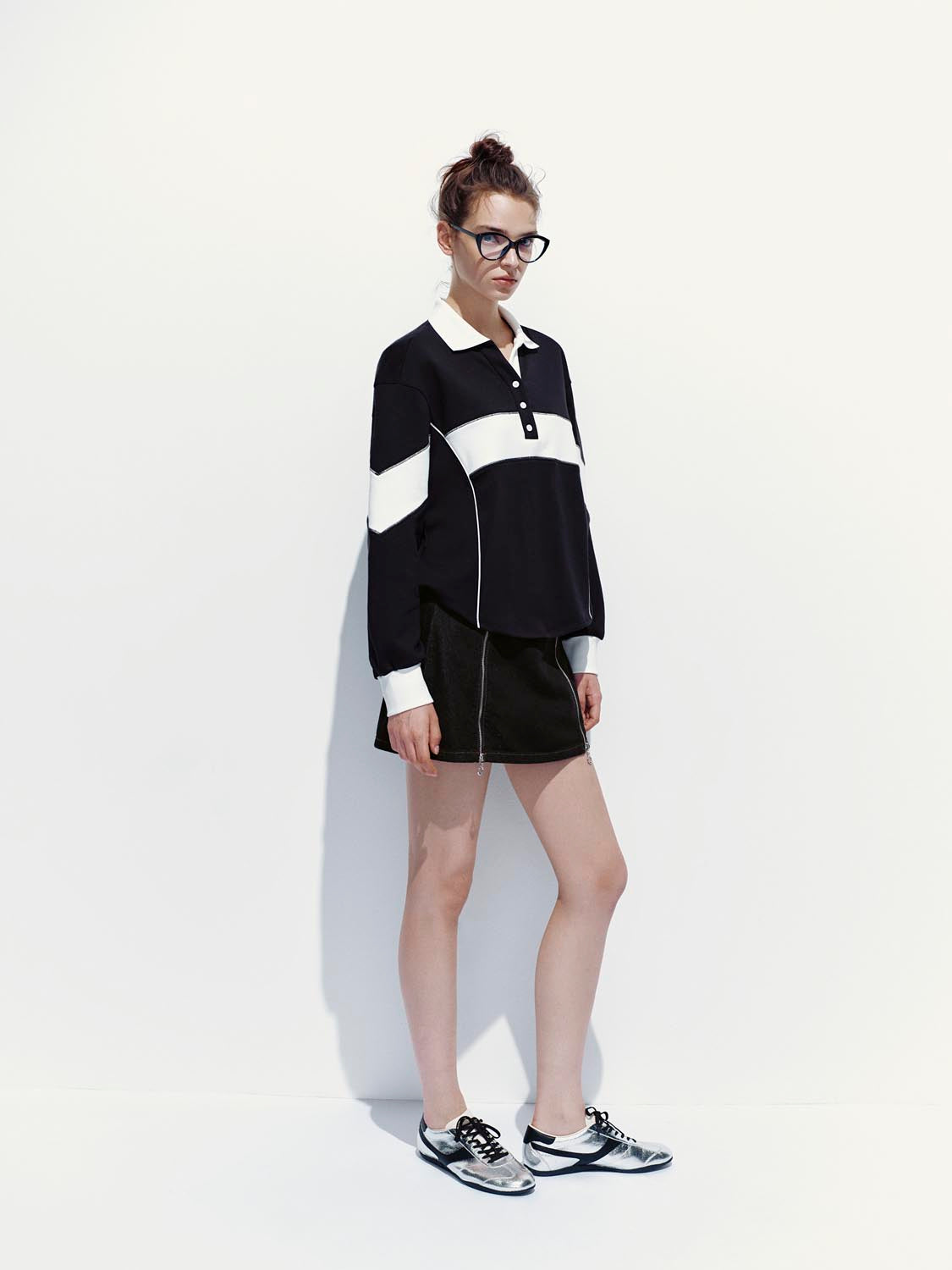 Urban Revivo Zip Décor Denim Mini Skirts-Black