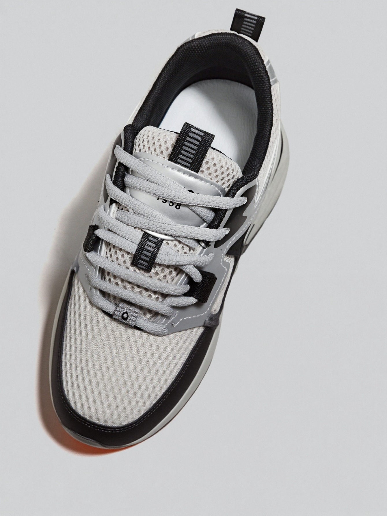 Chunky Sole Breathable Mesh Retro Sports Shoes-Silver