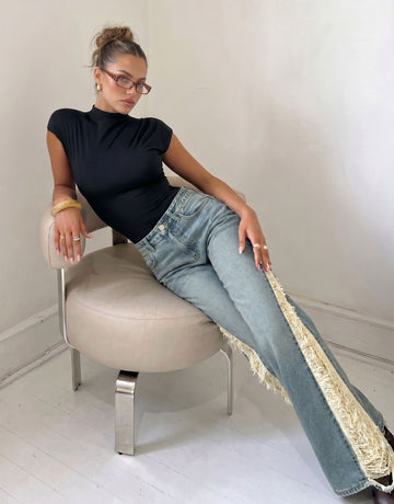 Frayed Trim High Rise Jeans