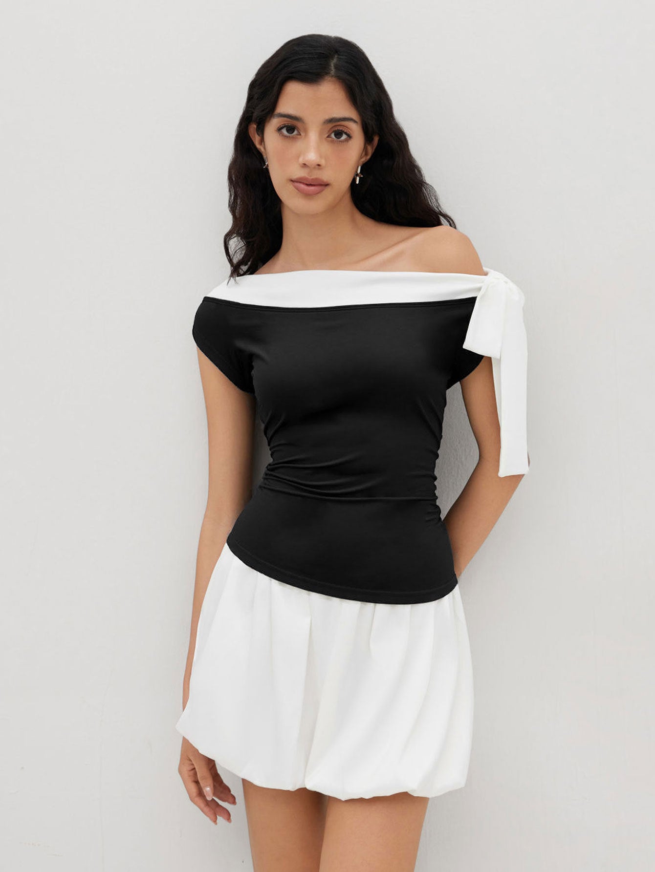 Off Shoulder Tie-Detail Chic T-shirt