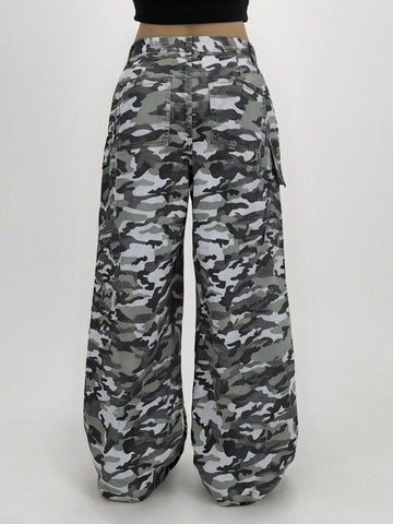 Low Rise Camo Cargo Jeans