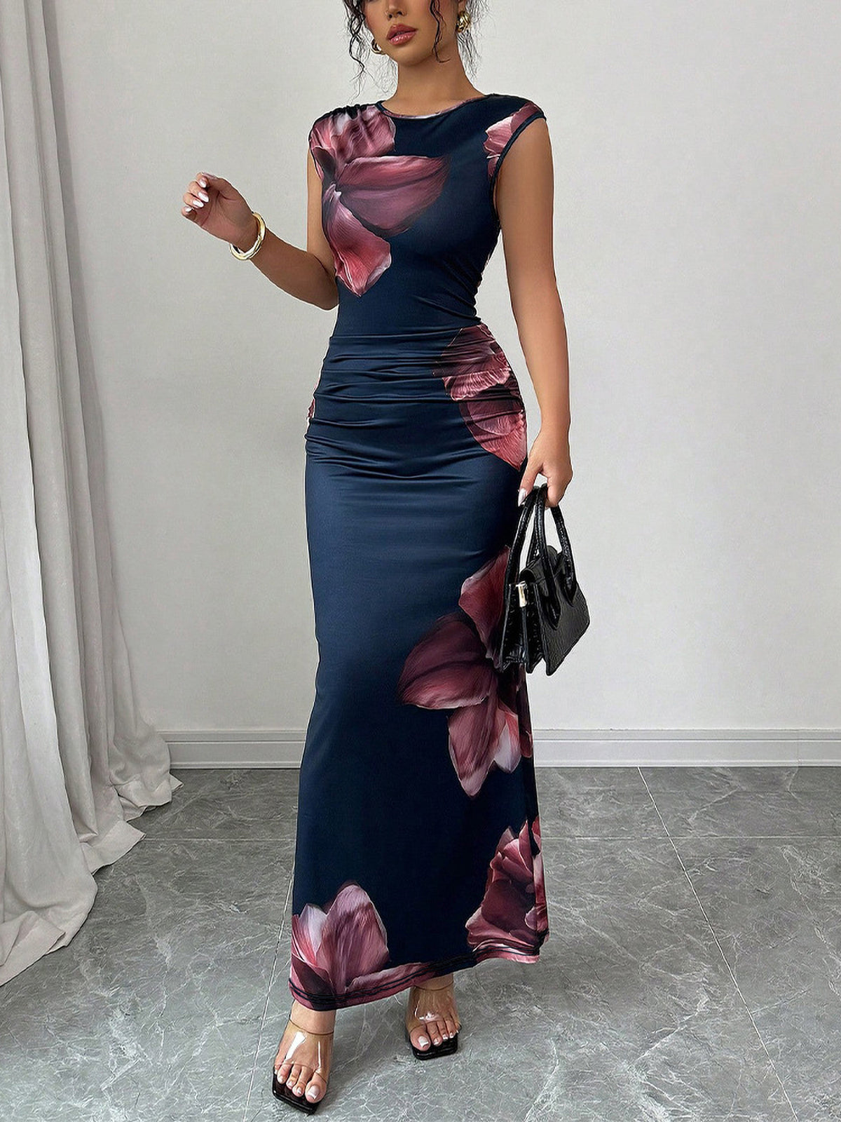 Fitted Floral Sleeveless Wedding Guest Midi Dress
