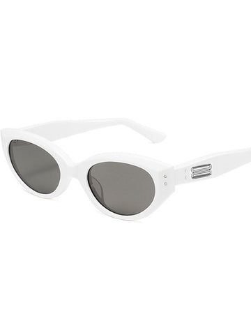 Vintage Oval Black Frame Sunglasses