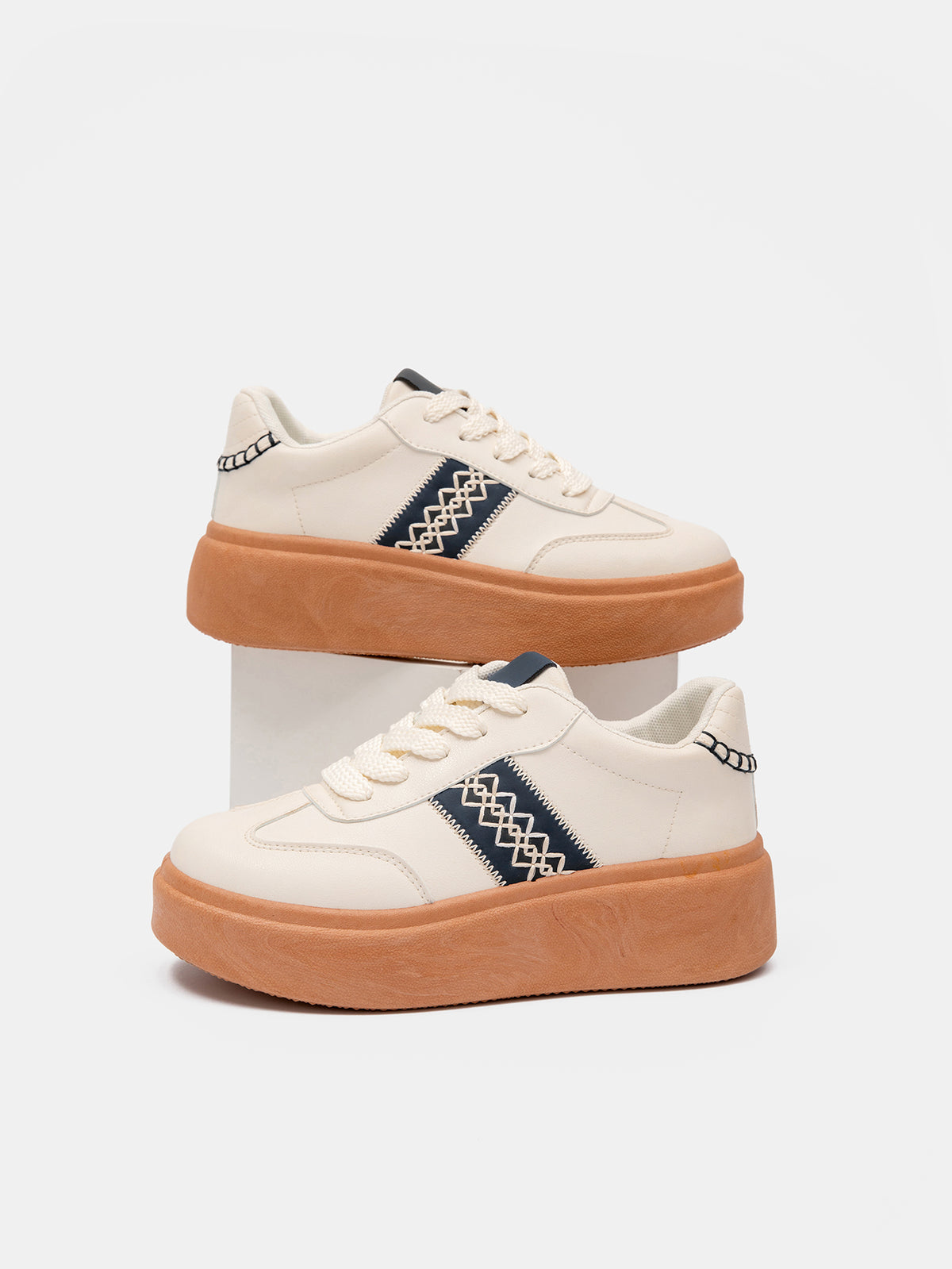 Chic Platform Casual Sneakers