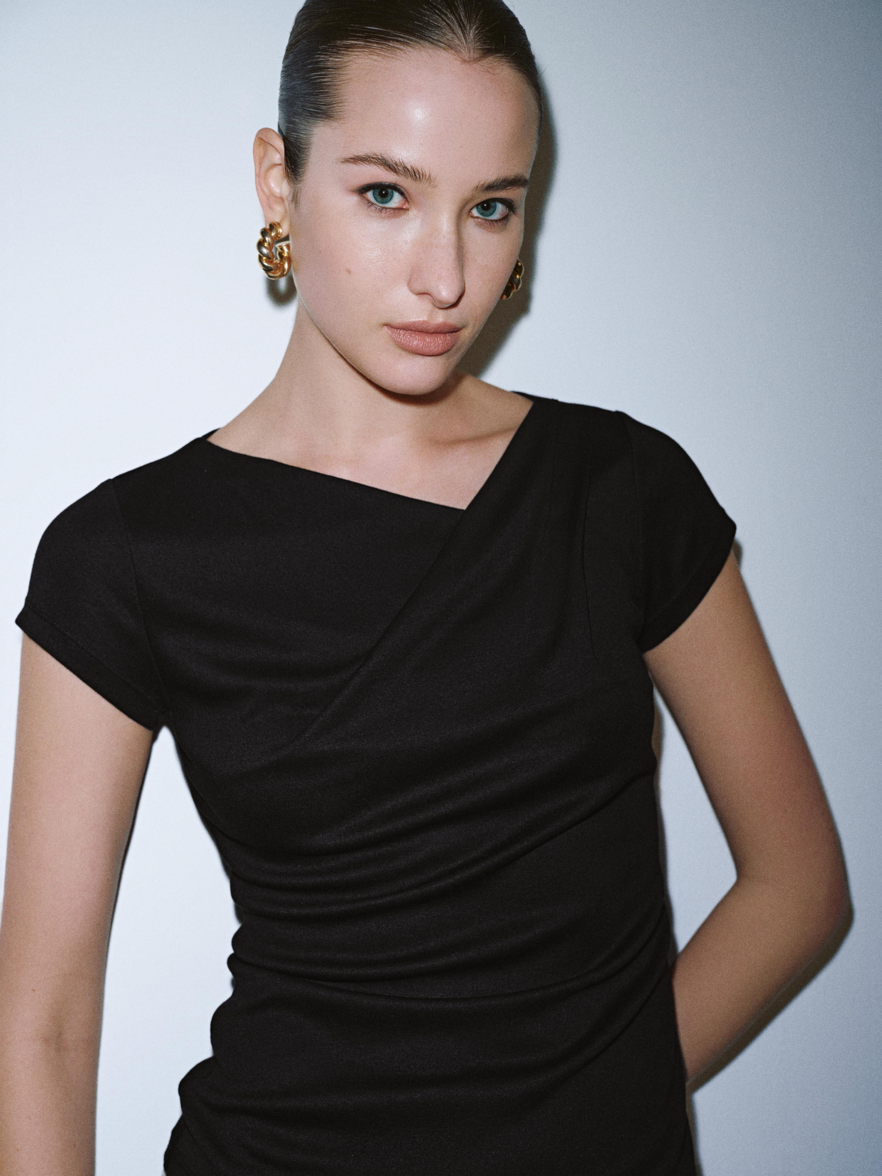 Urban Revivo Asymmetric Neck Capped Sleeve T-Shirts