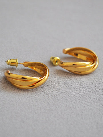 Minimalist Twisted Gold Hoop Earrings