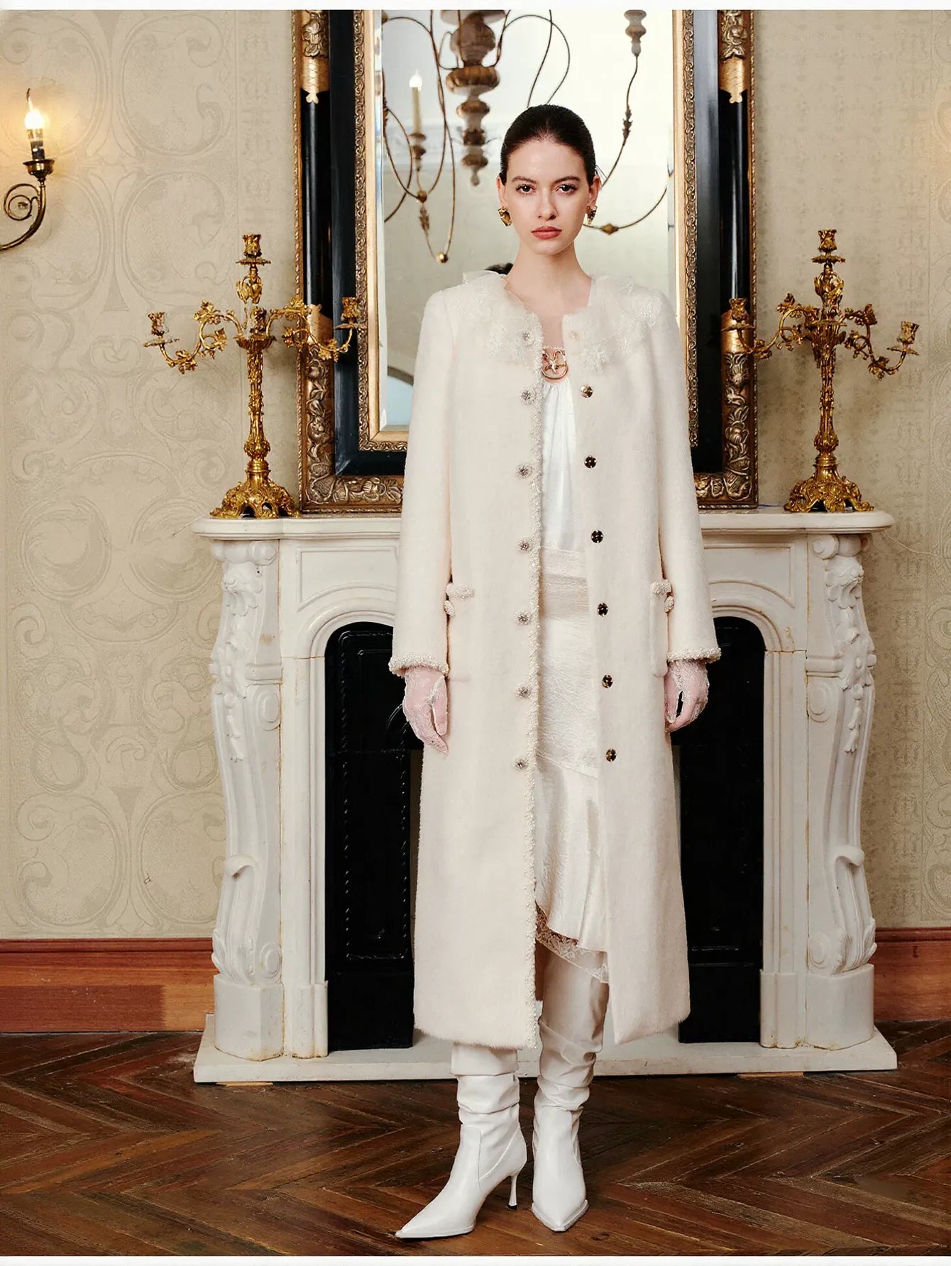 Elegant Lace Collar Wool Blend Coat
