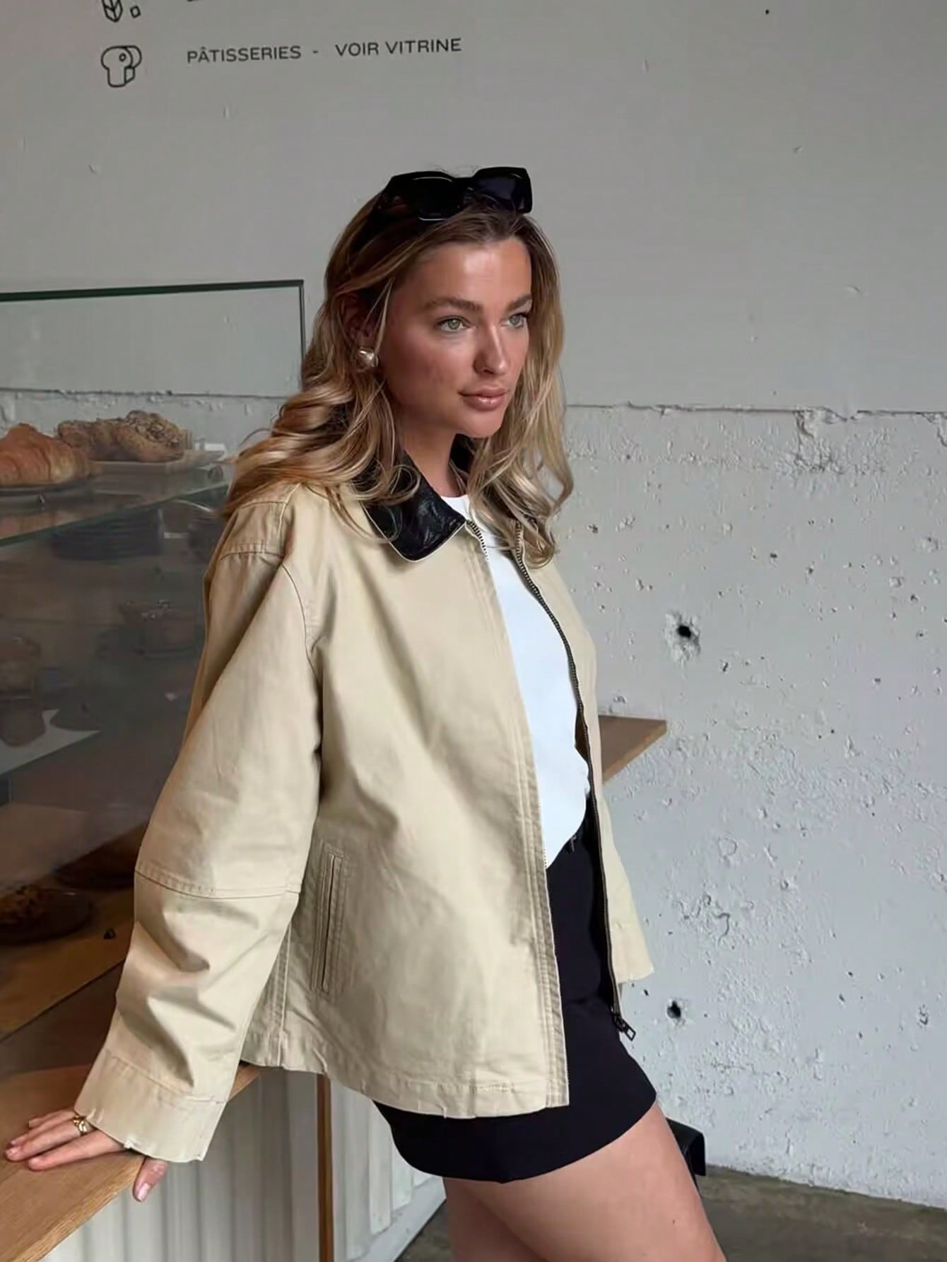 Contrast Collar Zip Up Jacket