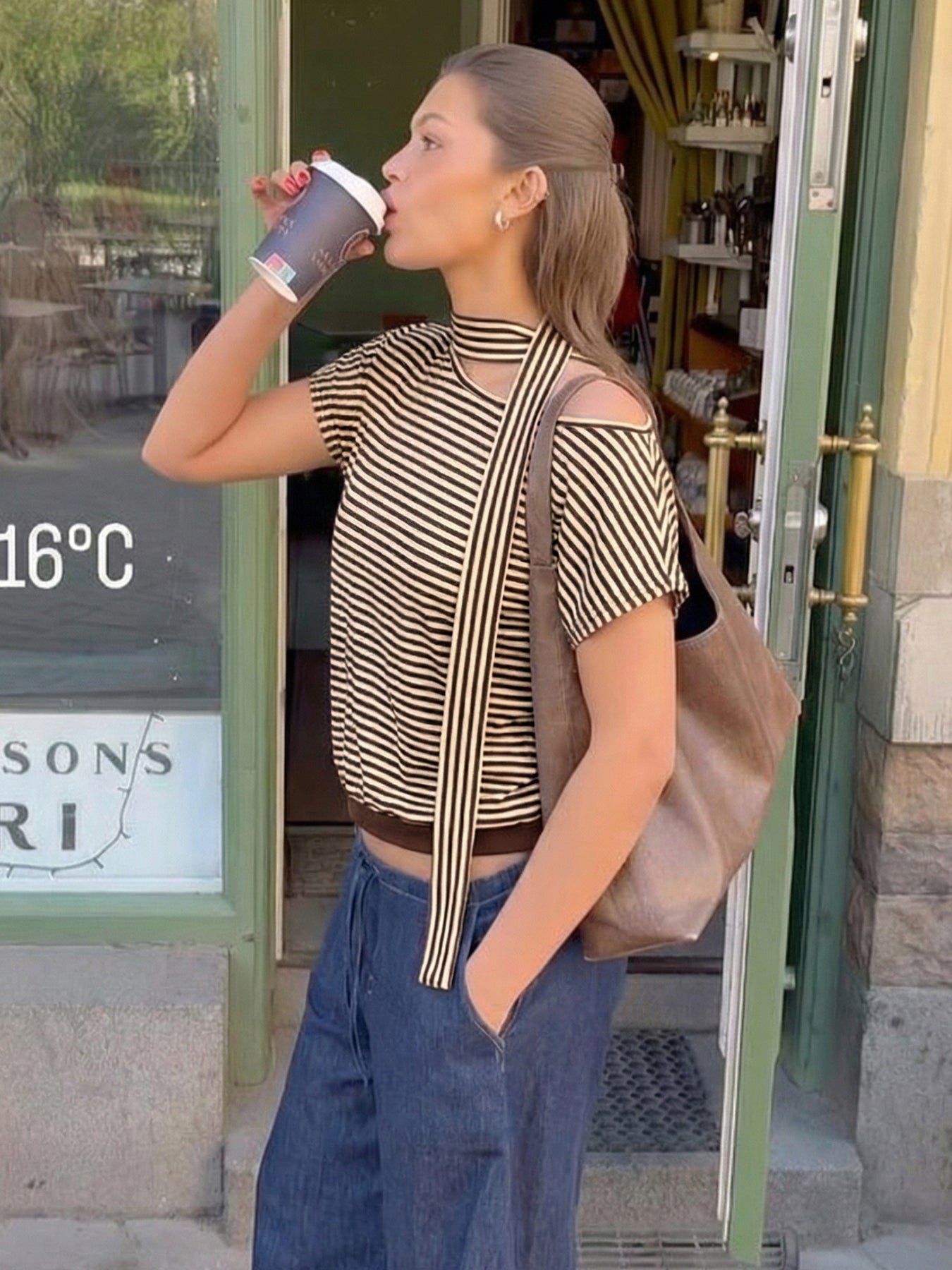 One Shoulder Striped Chic T-shirt-Multicolor
