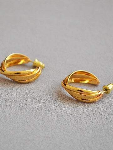 Minimalist Twisted Gold Hoop Earrings