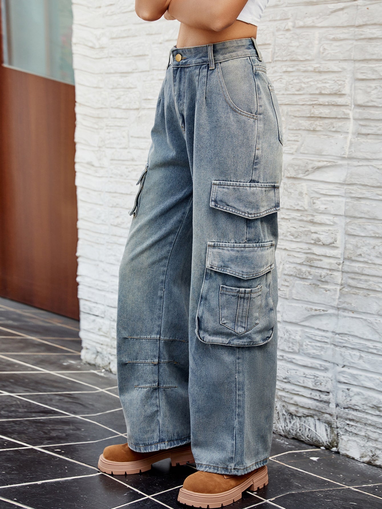 High Waisted Loose Cargo Jeans