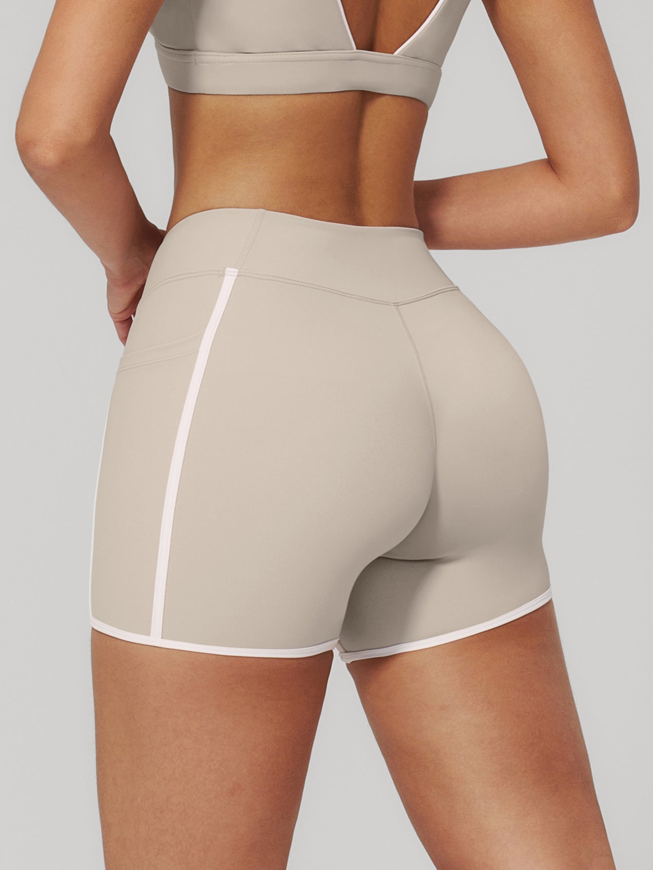 High Waisted Contrast Trim Yoga Shorts