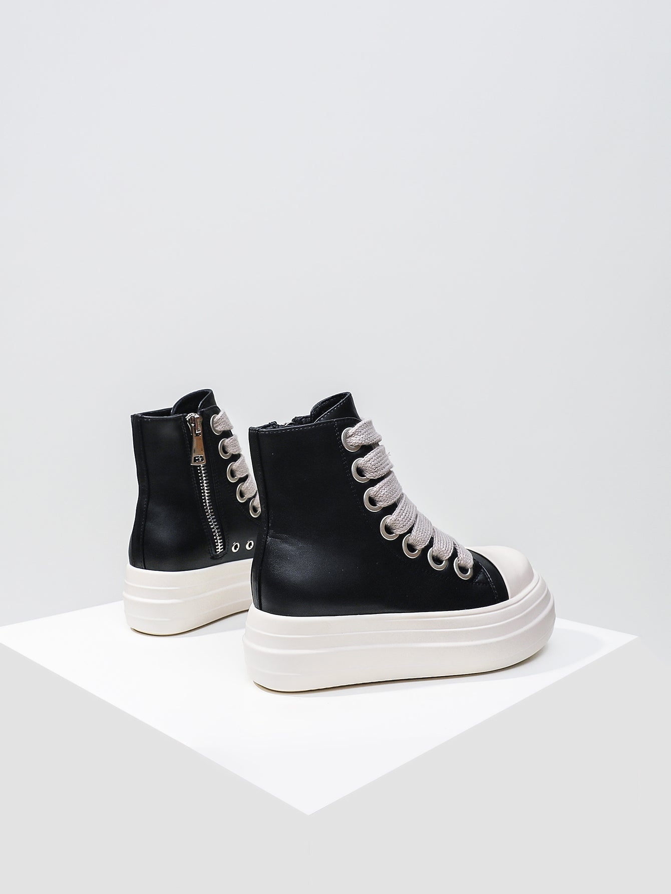 Chunky Platform Zip-Detail Edgy Boots-Black