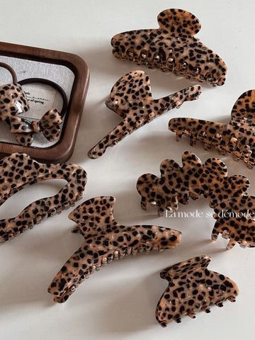 Leopard Print Heart Shape Hair Claw