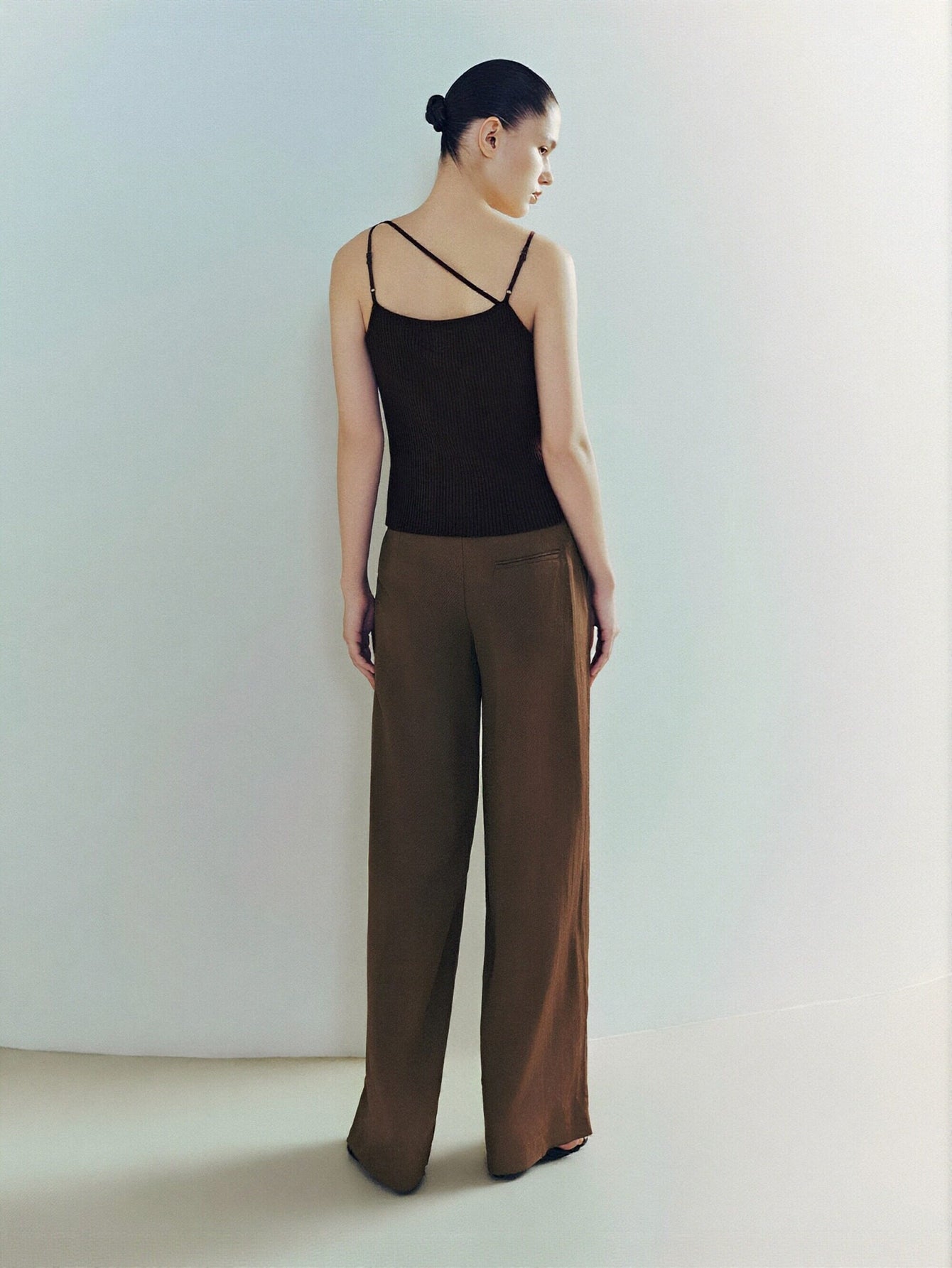 Urban Revivo Loose Wide-Leg Pants-Deep Coffee Brown