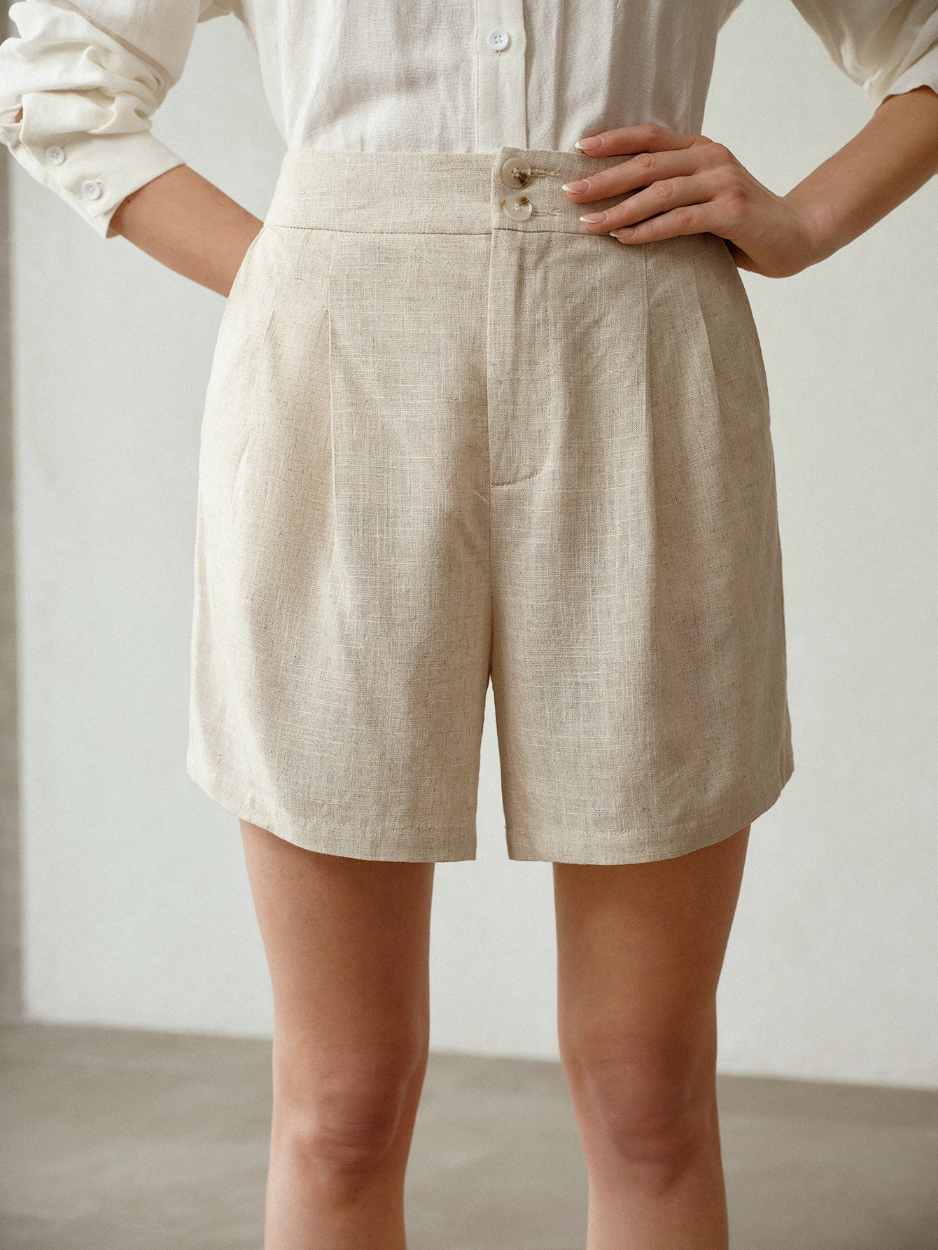 High Waisted Pleated Linen Shorts