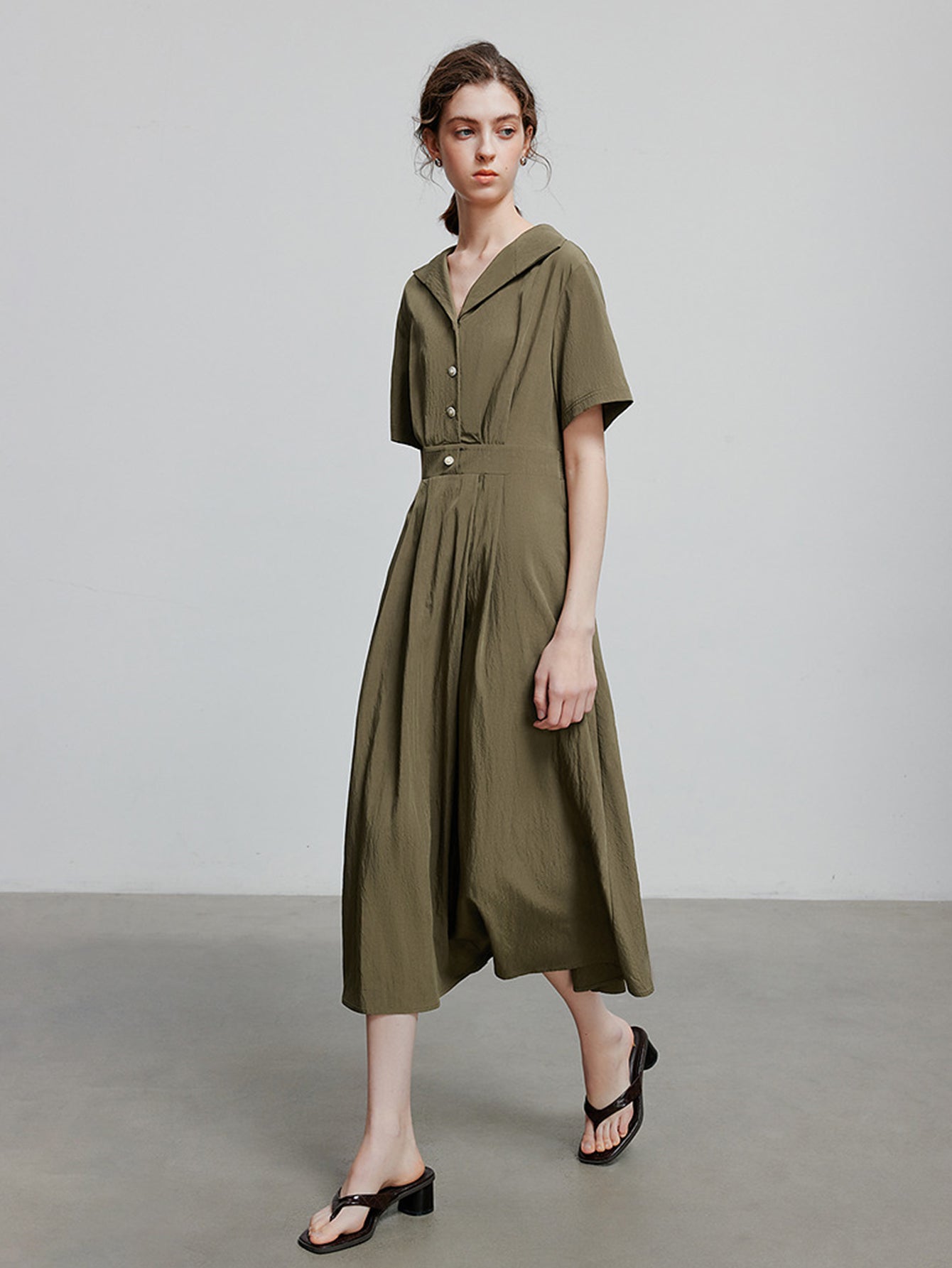 Short Sleeve Pleated Elegant Midi Dress