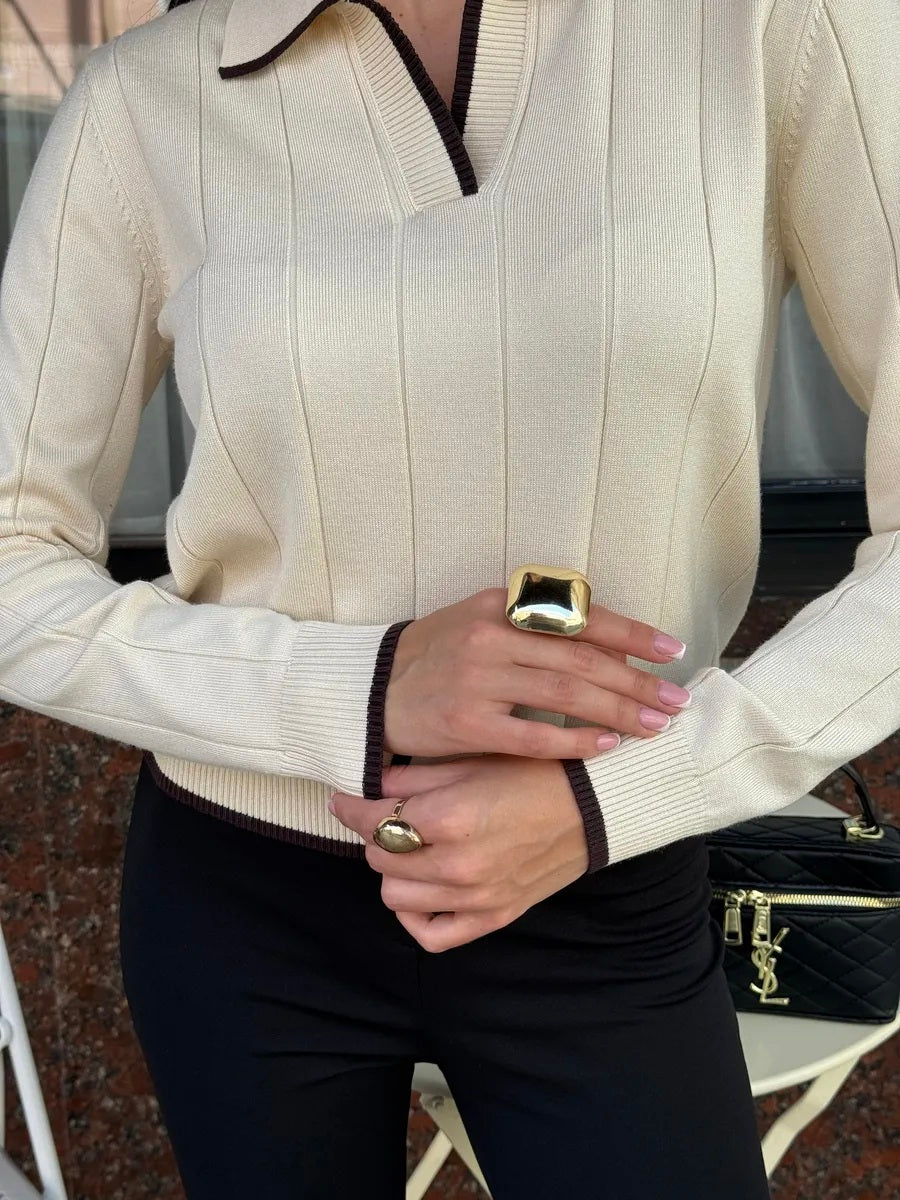 Elegant Ribbed Collared Knit Sweater