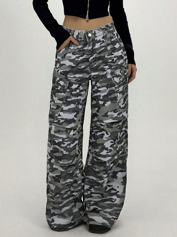 Low Rise Camo Cargo Jeans