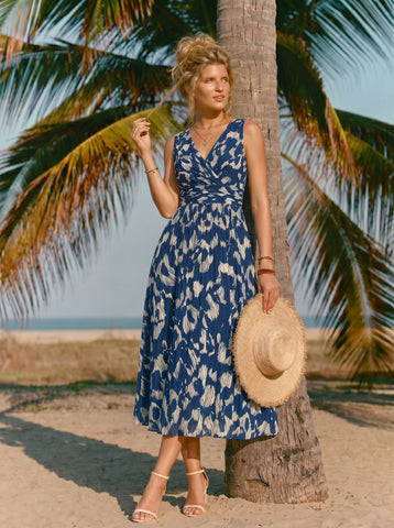 CORINNE
Floral Print V Neck A Line Midi Dress