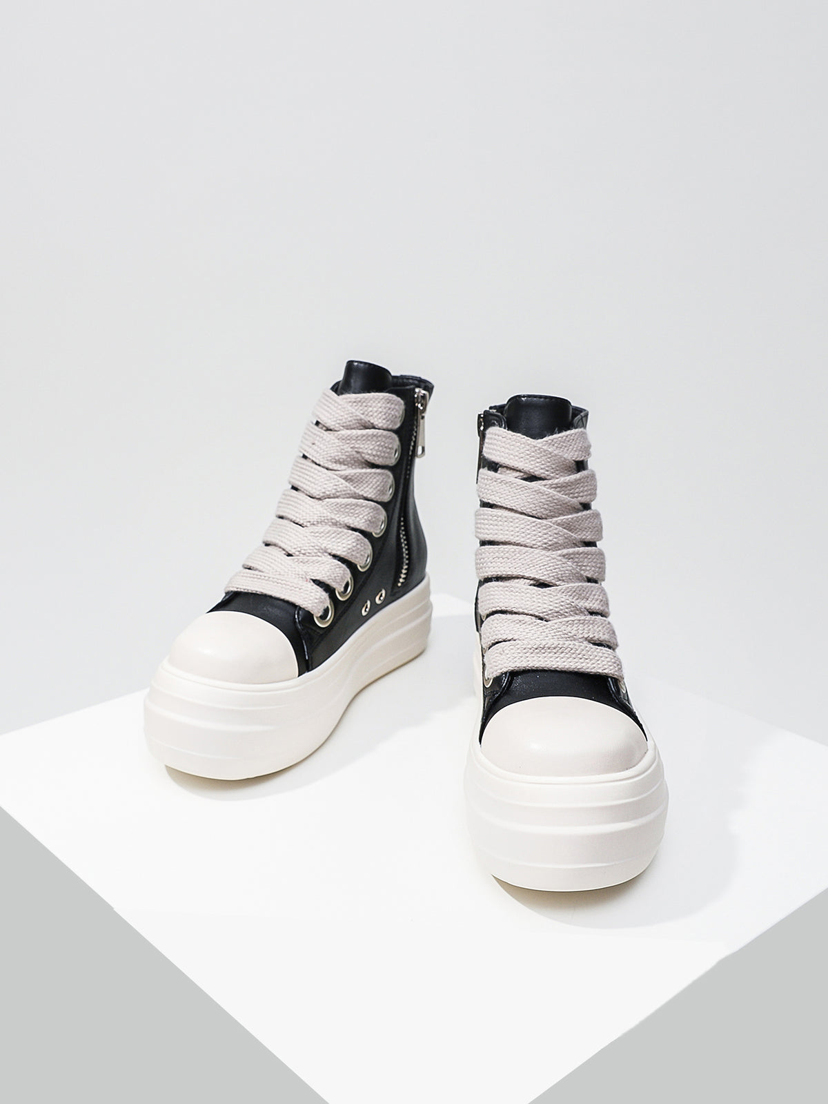 Chunky Platform Zip-Detail Edgy Boots[Note:Runs Small,Go One Size Up]