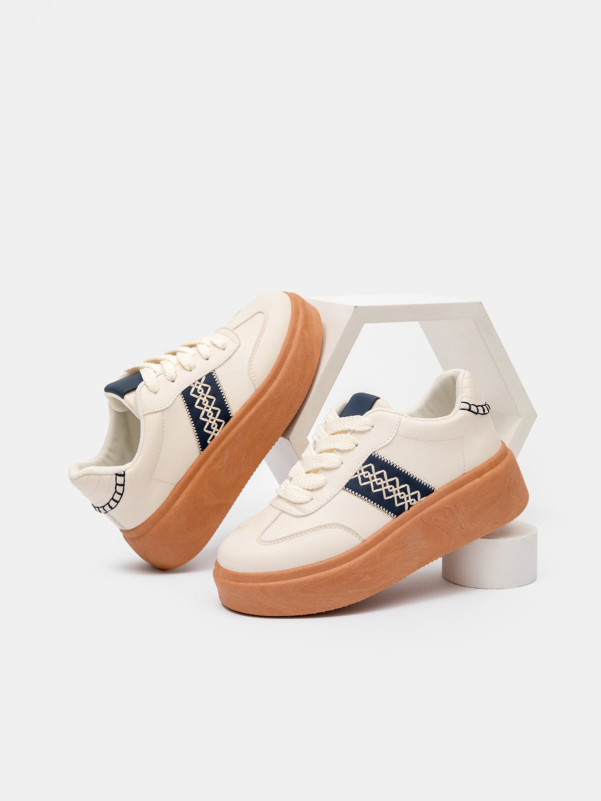 Chic Platform Casual Sneakers