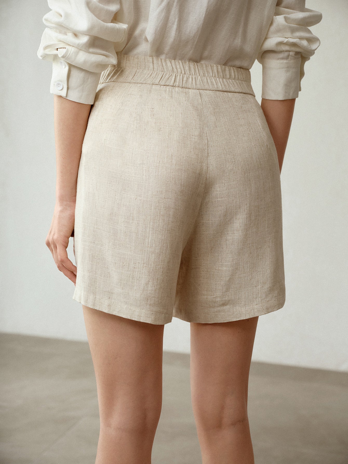 High Waisted Pleated Linen Shorts