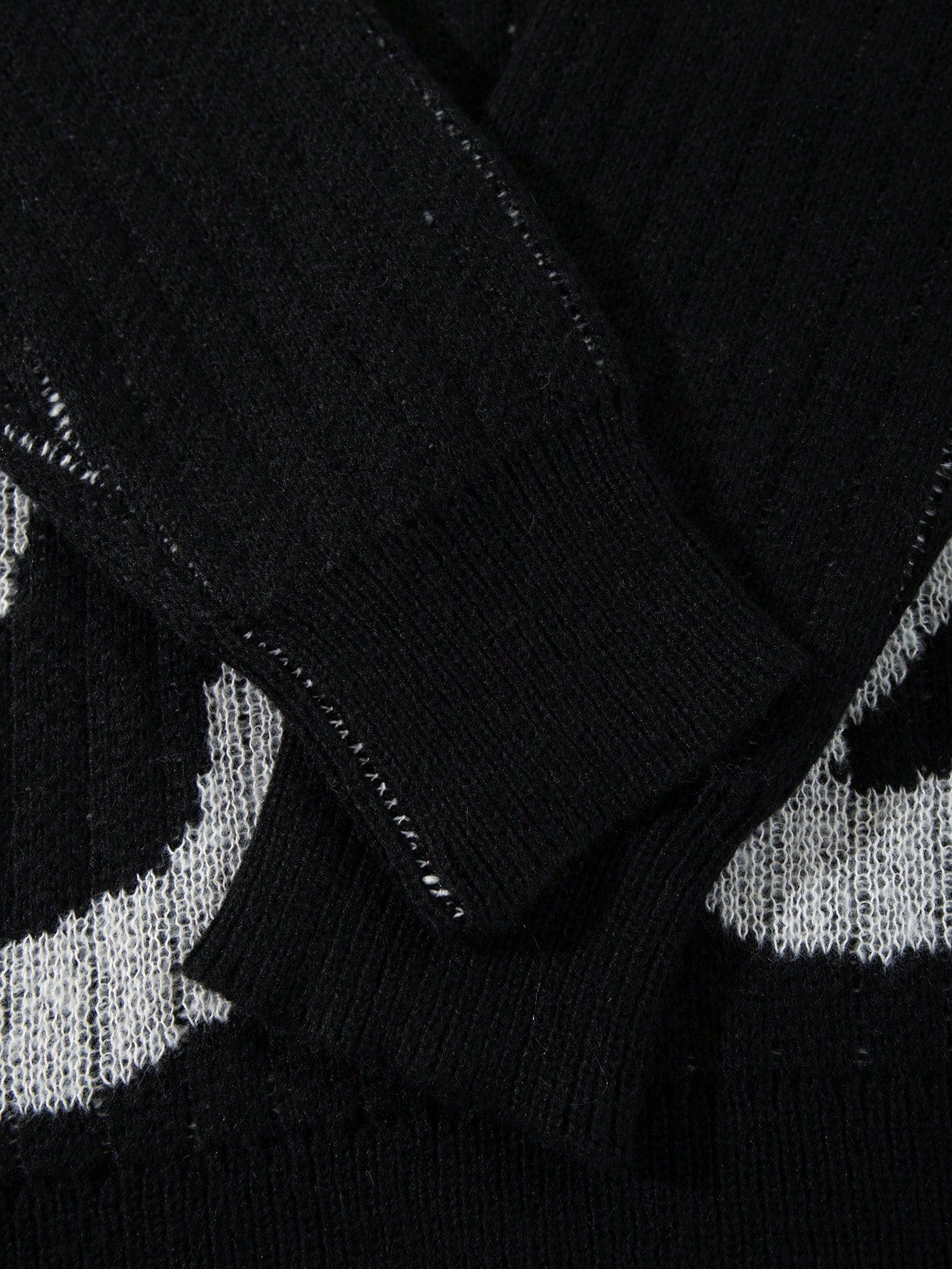 Oversized Graphic Collared Knit Sweater