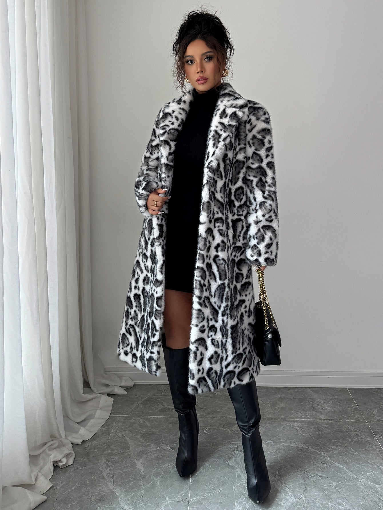 Luxurious Leopard Print Faux Fur Coat