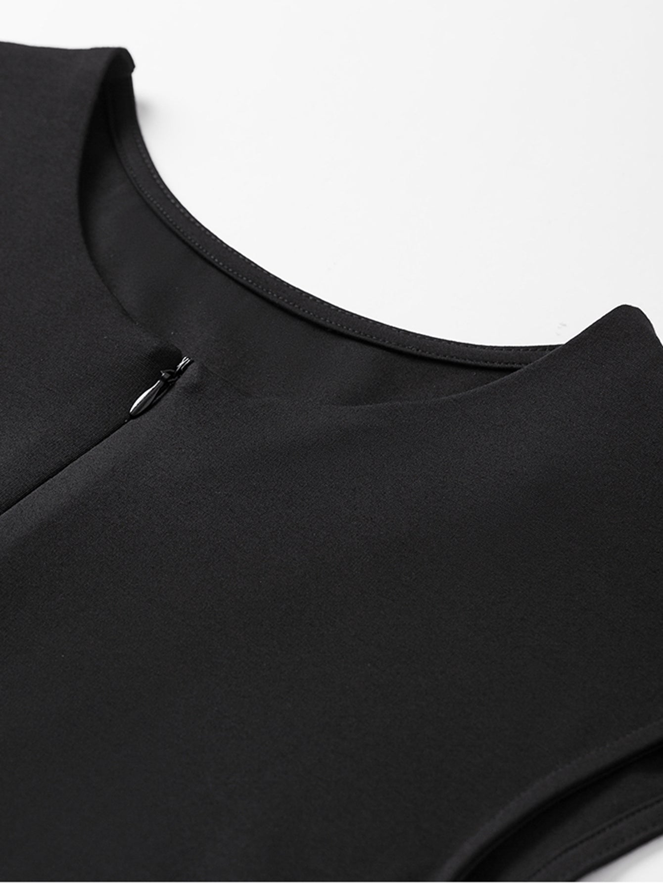TOYOUTH Zip Front Sleeveless Minimalist Tank