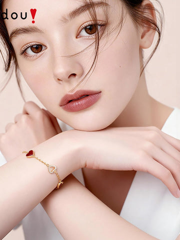 Dainty Red Heart Charm Bracelet