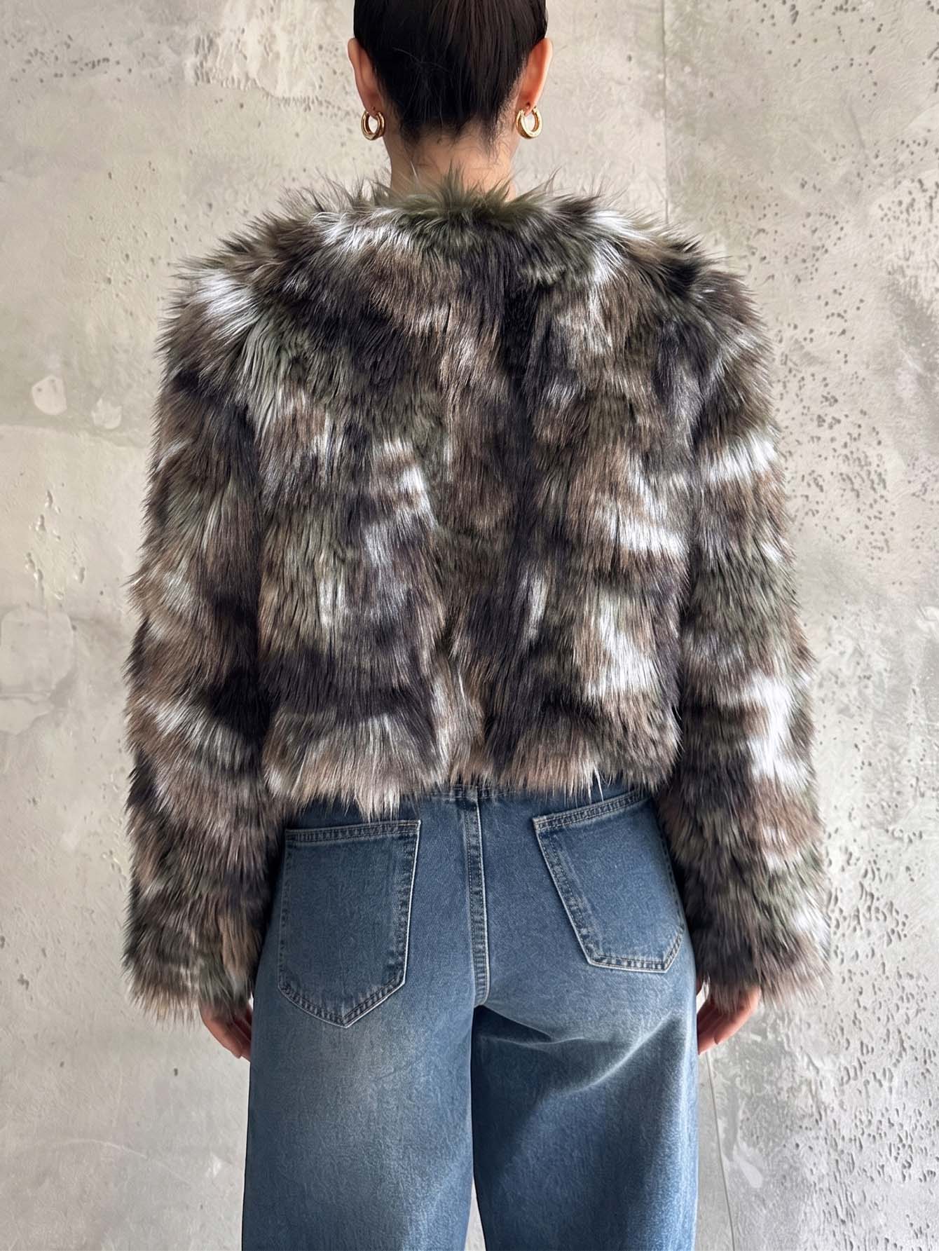 Cropped Fluffy Faux Fur Coat