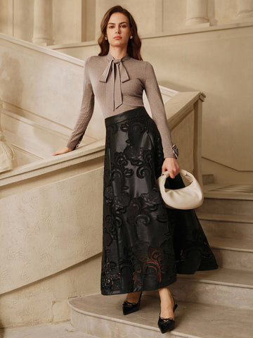 Elegant Floral Embellished Knit Pullover