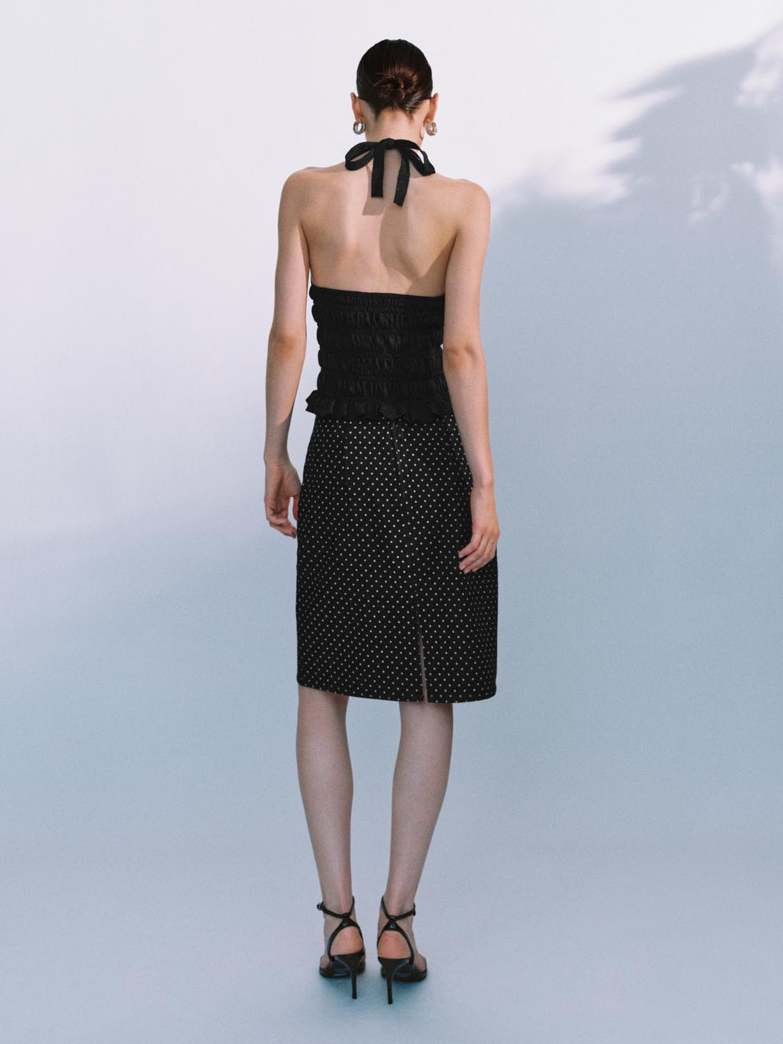 Urban Revivo Knitted Halter Neck Tops-Black