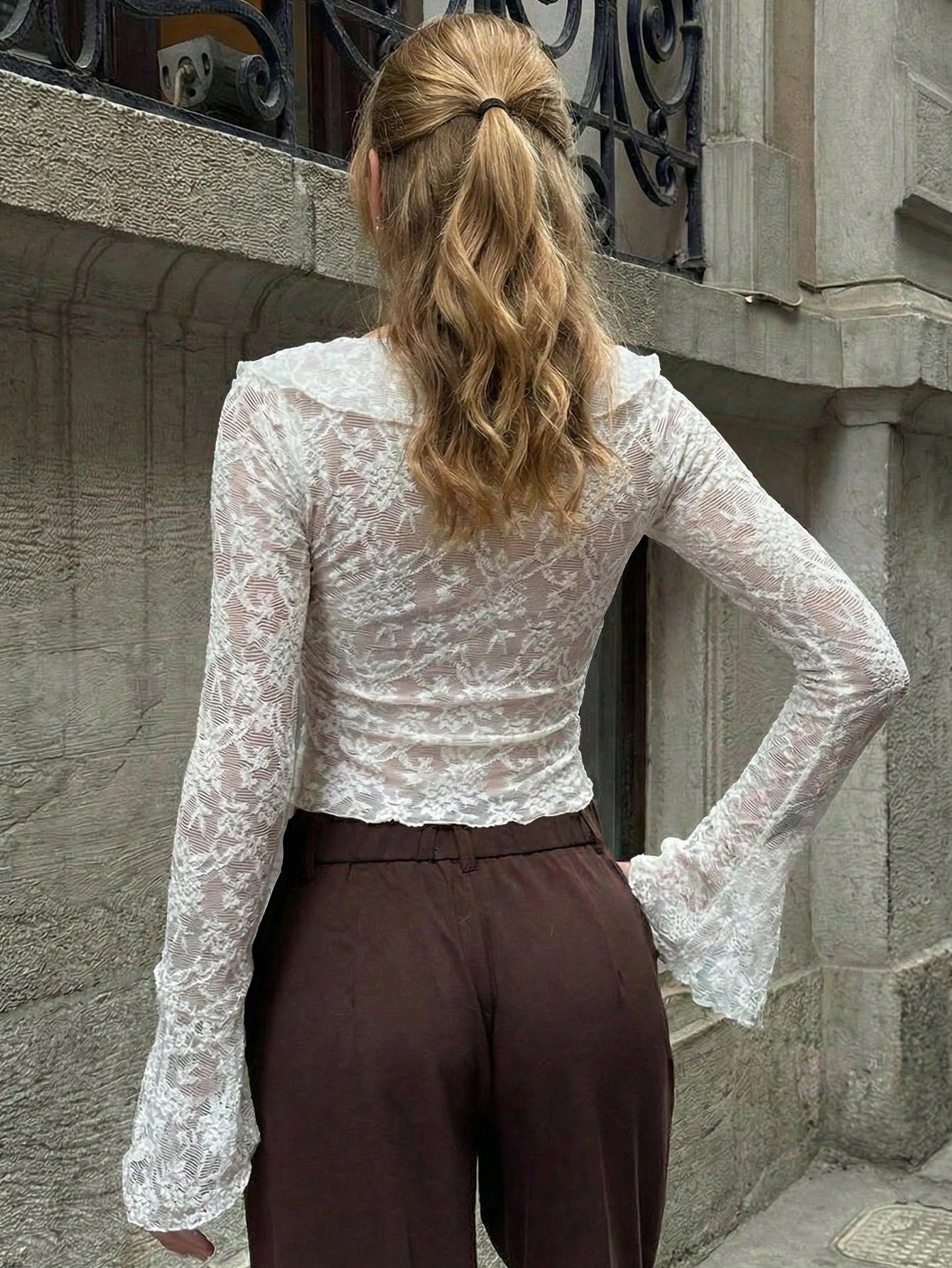 Elegant Ruffled Lace Long Sleeve Blouse