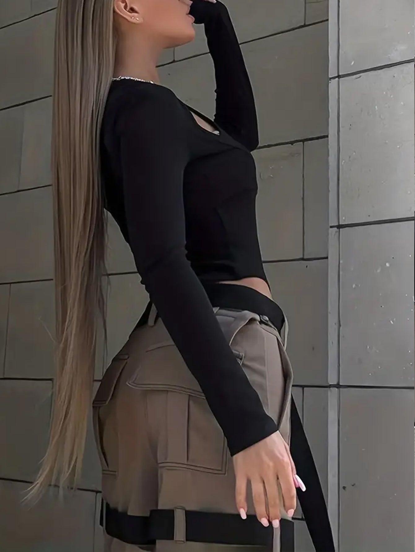 Cutout Buckle Detail Long Sleeve Bodysuit