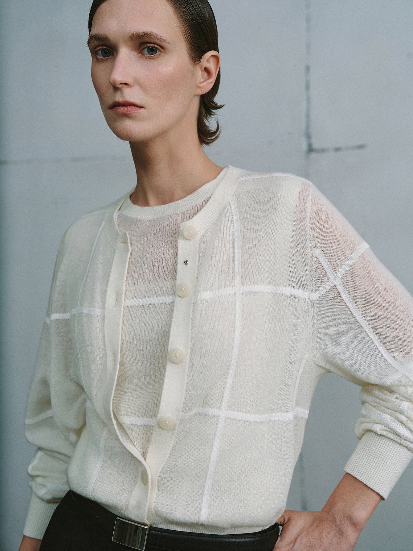 Urban Revivo Crew Neck Contrast Check Knitted Cardigans-Ivory Check