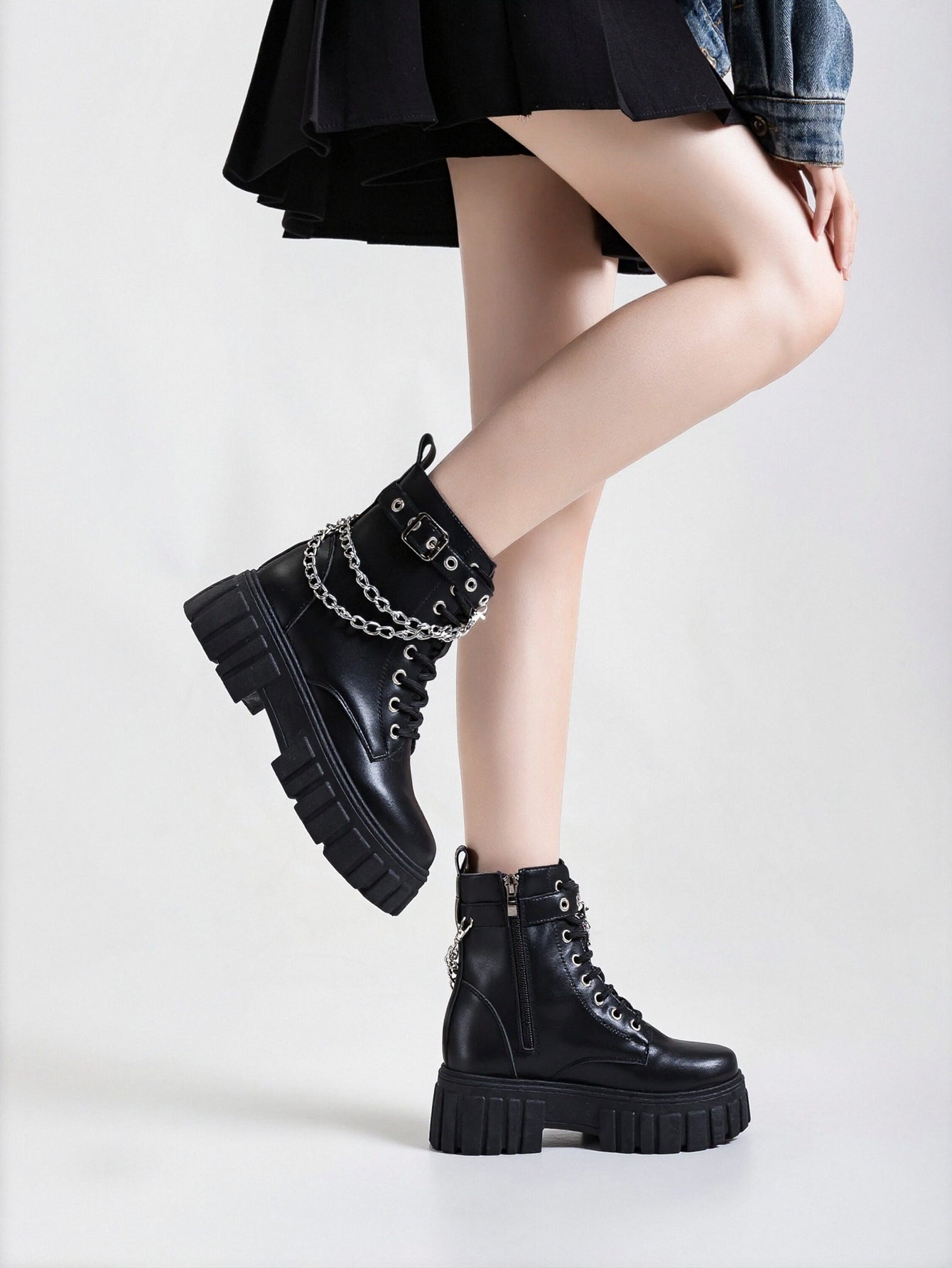 Chunky Sole Chain Detail Combat Boots-Black