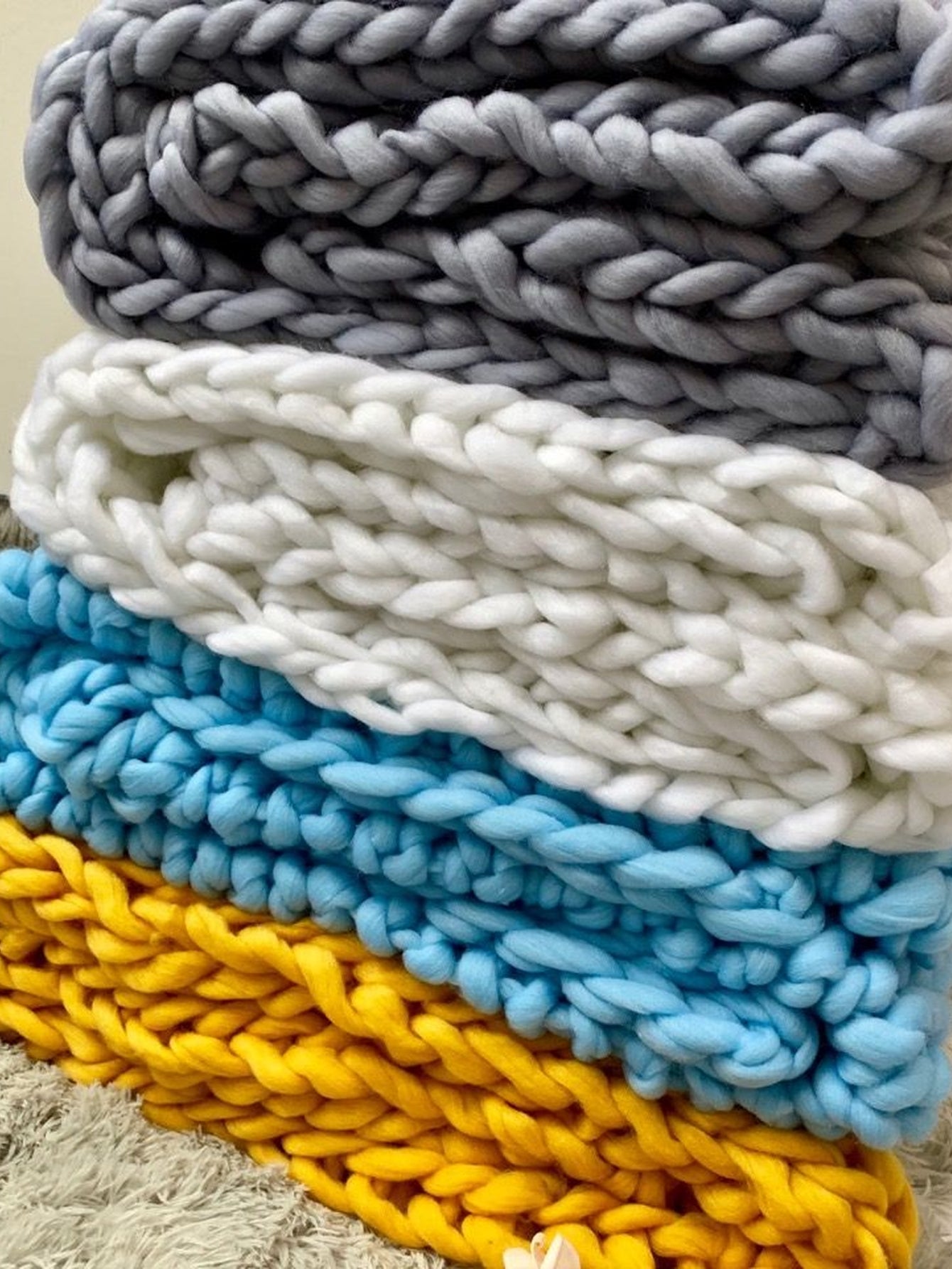 Ultra Soft Chunky Knit Throw Blanket