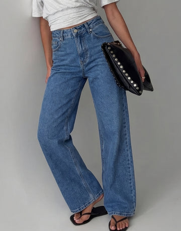 High Waisted Relaxed Fit Jeans