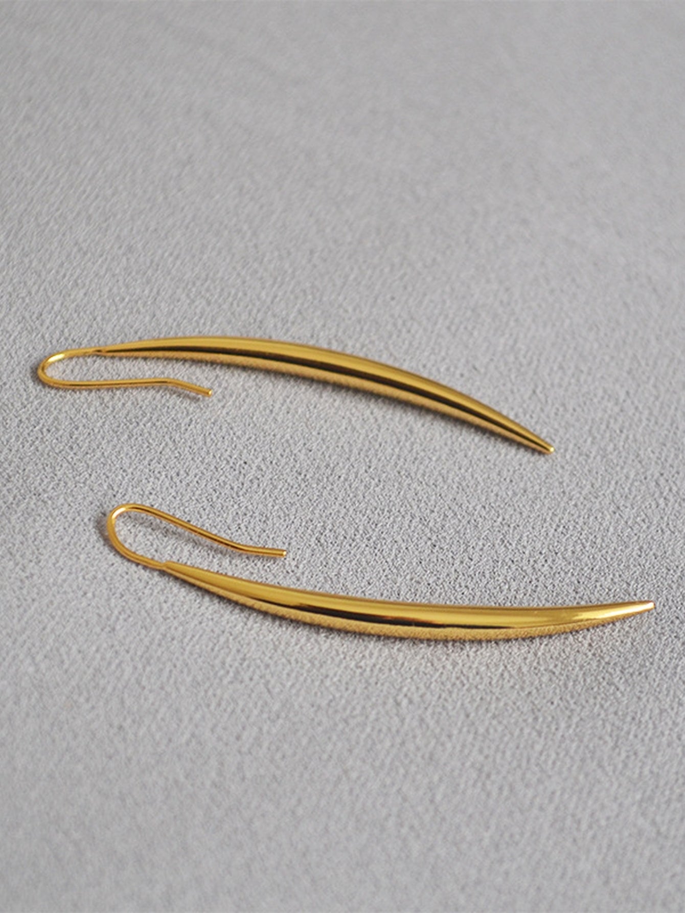 Minimalist Gold Curved Drop Earrings