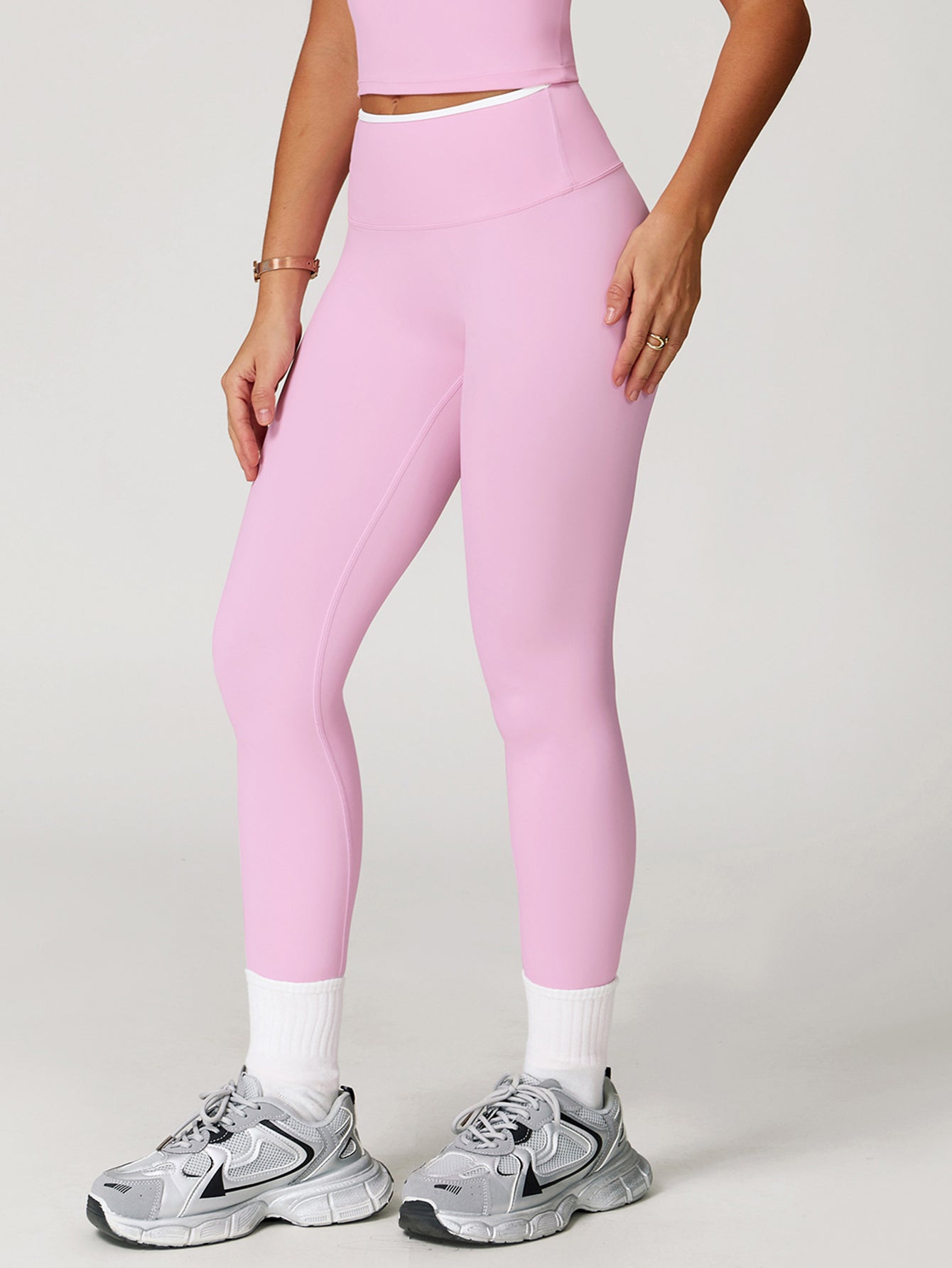 Seamless Sculpting Athletic Yoga Pants