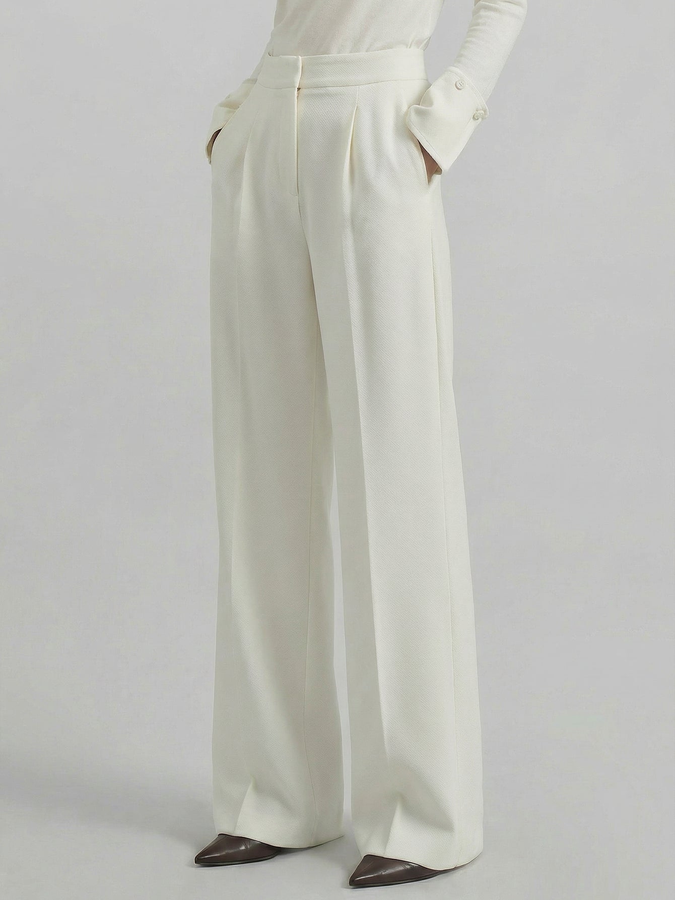 SAÏA Pleated High-Waisted Elegant Pants-White