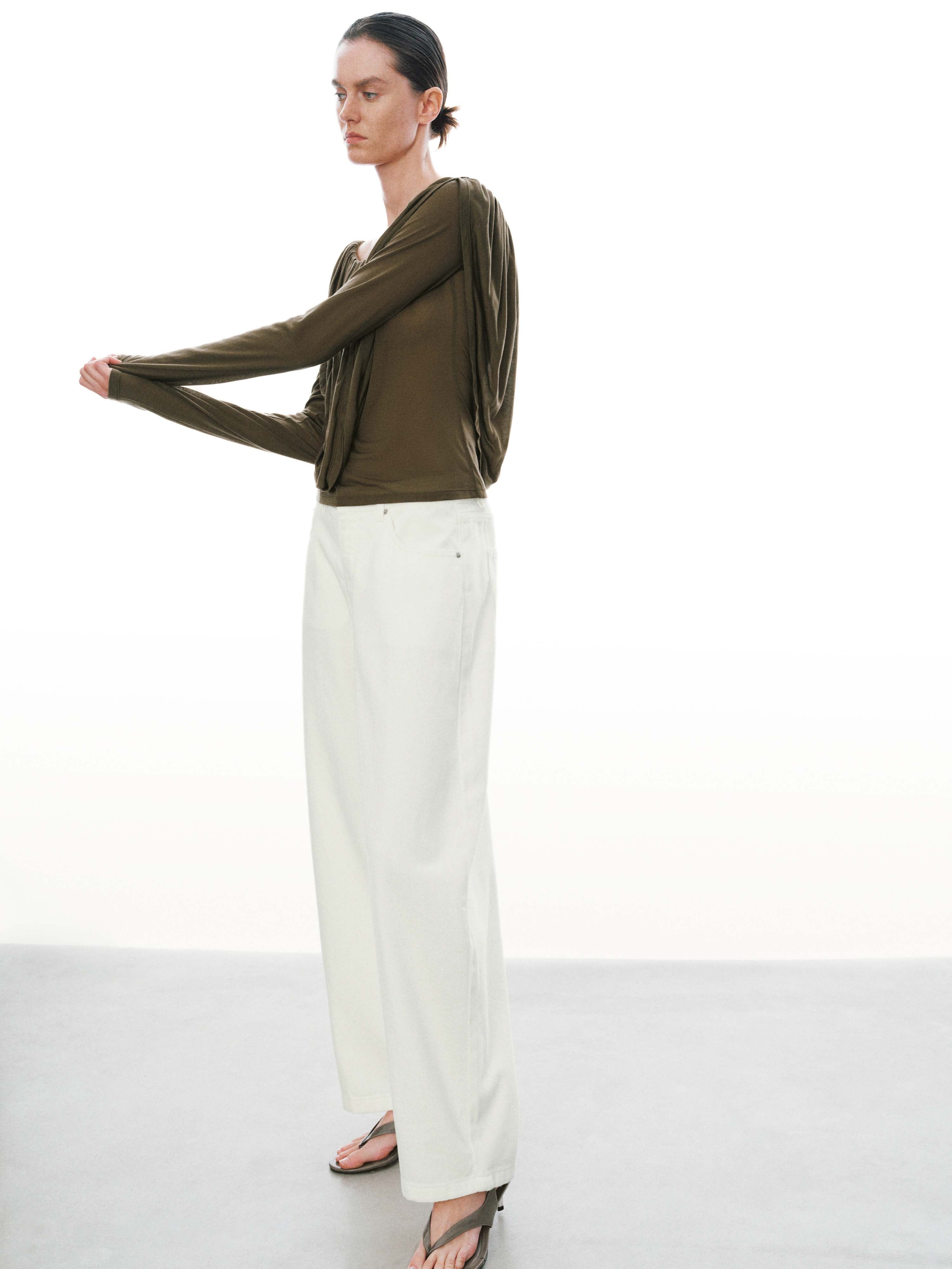 One Shoulder Ruched Long Sleeve T-Shirts
